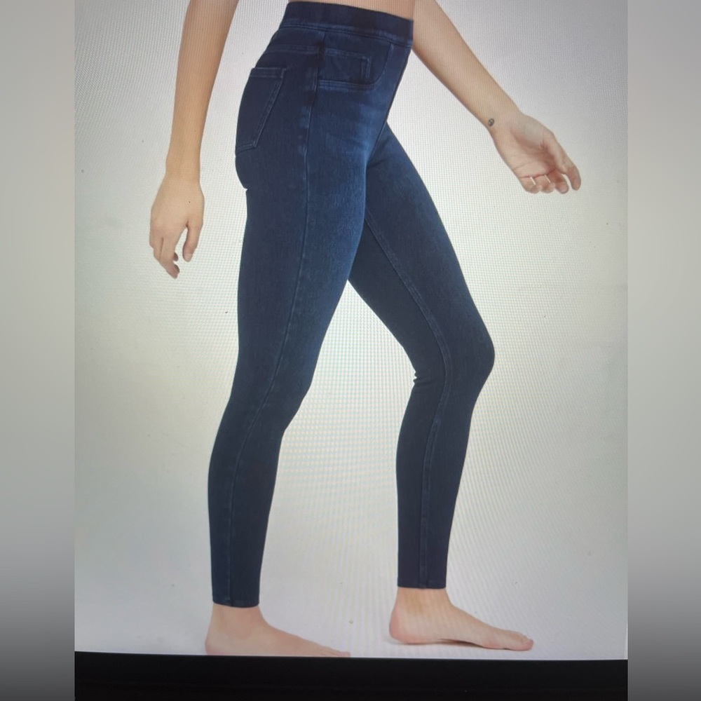 Spanx Jean-ish ankle leggings in dark blue wash .